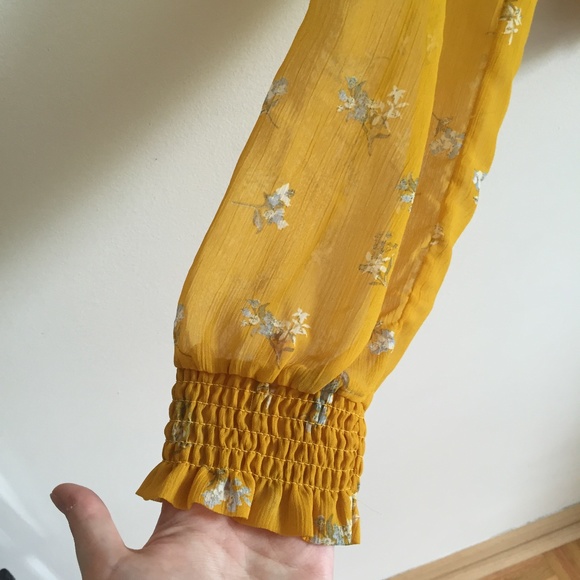 FRANCESCA'S Blue Rain Coachella Boho Crop Top NWT - Picture 4 of 10